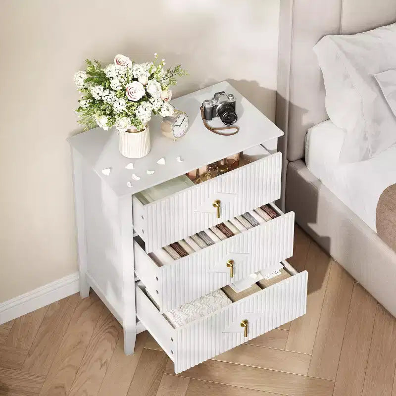 Wood Nightstand Fluted Dresser,3-Drawer Bedside Table - Modern Chest for Bedroom, Living Room, Hallway & Entryway Storage