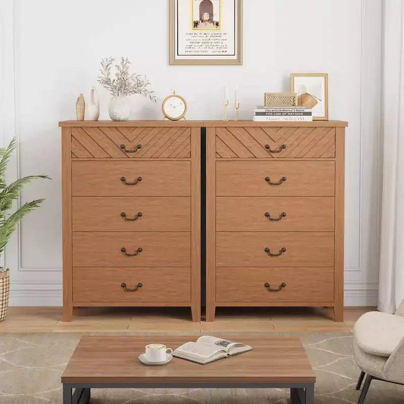 5 Drawer Dresser for Bedroom, Brown 5 Chest of Drawers Nightstand with Elegant V Shape Design, Wooden Dresser Organizer for Living Room, Entryway